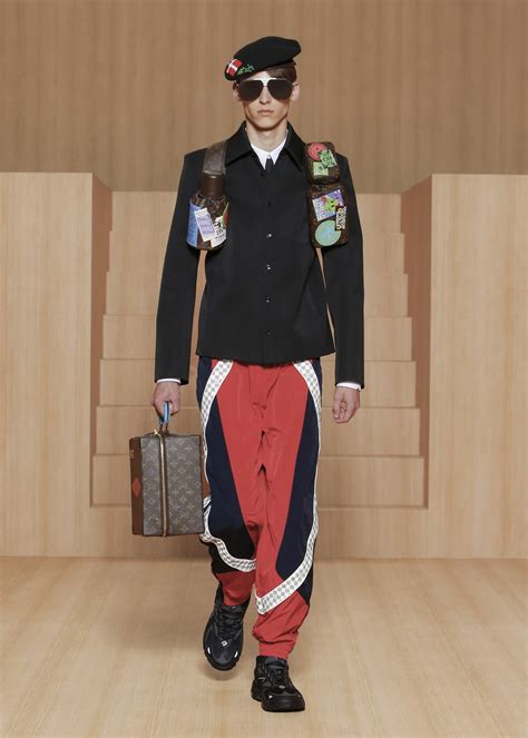 lv ss22 show|Louis Vuitton Spring 2022 Menswear Collection .